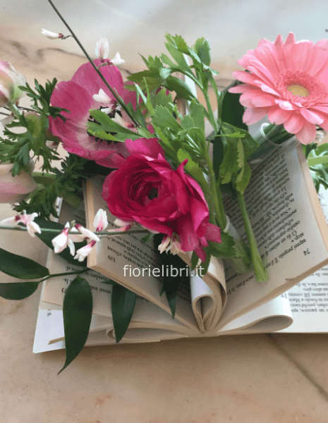 centrotavola libro fiorito
