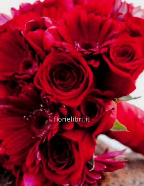 Centrotavola con rose rosse